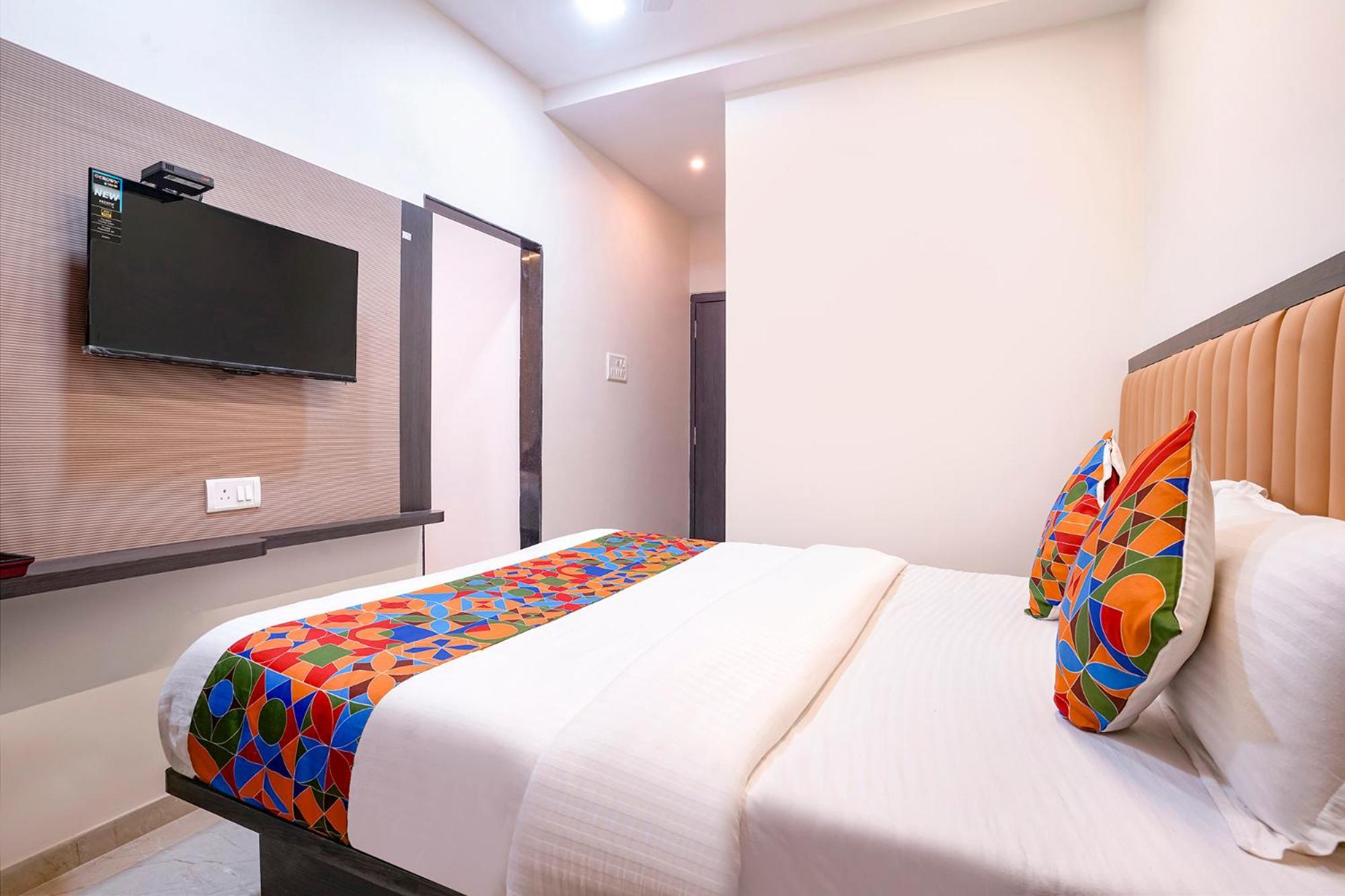 Fabhotel Sunshine Residency Diva Esterno foto