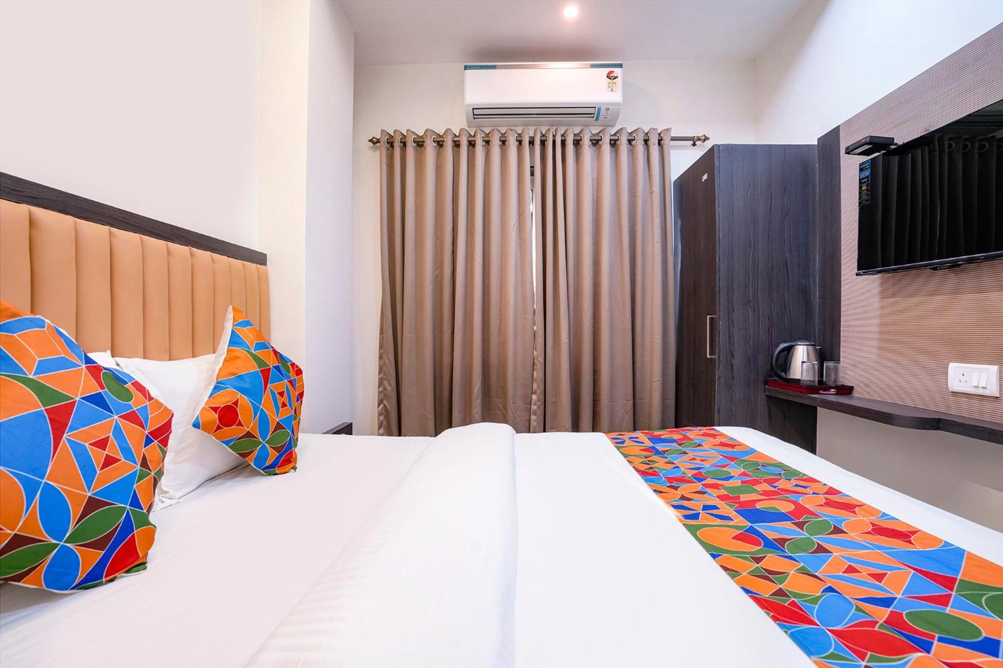 Fabhotel Sunshine Residency Diva Esterno foto