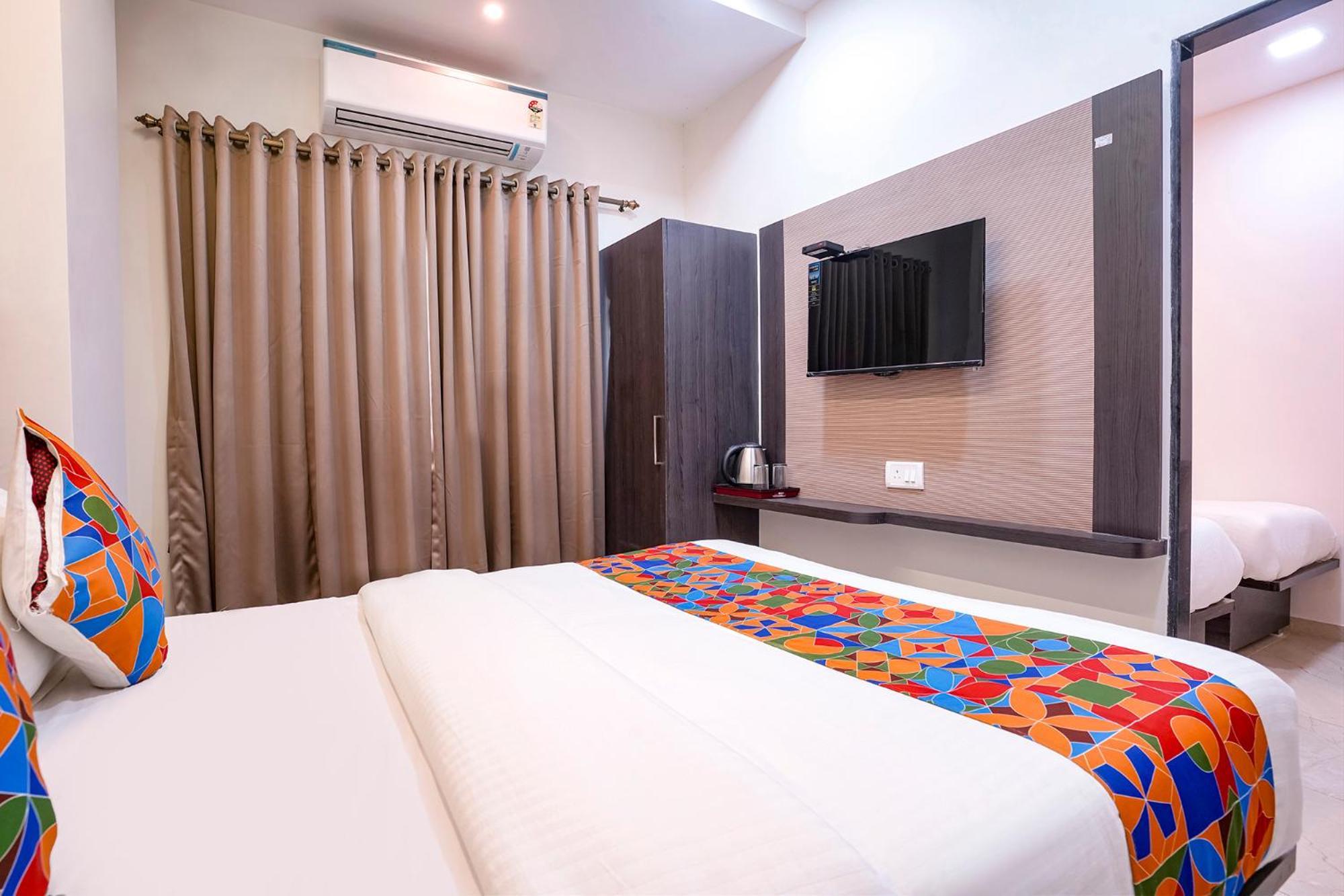 Fabhotel Sunshine Residency Diva Esterno foto