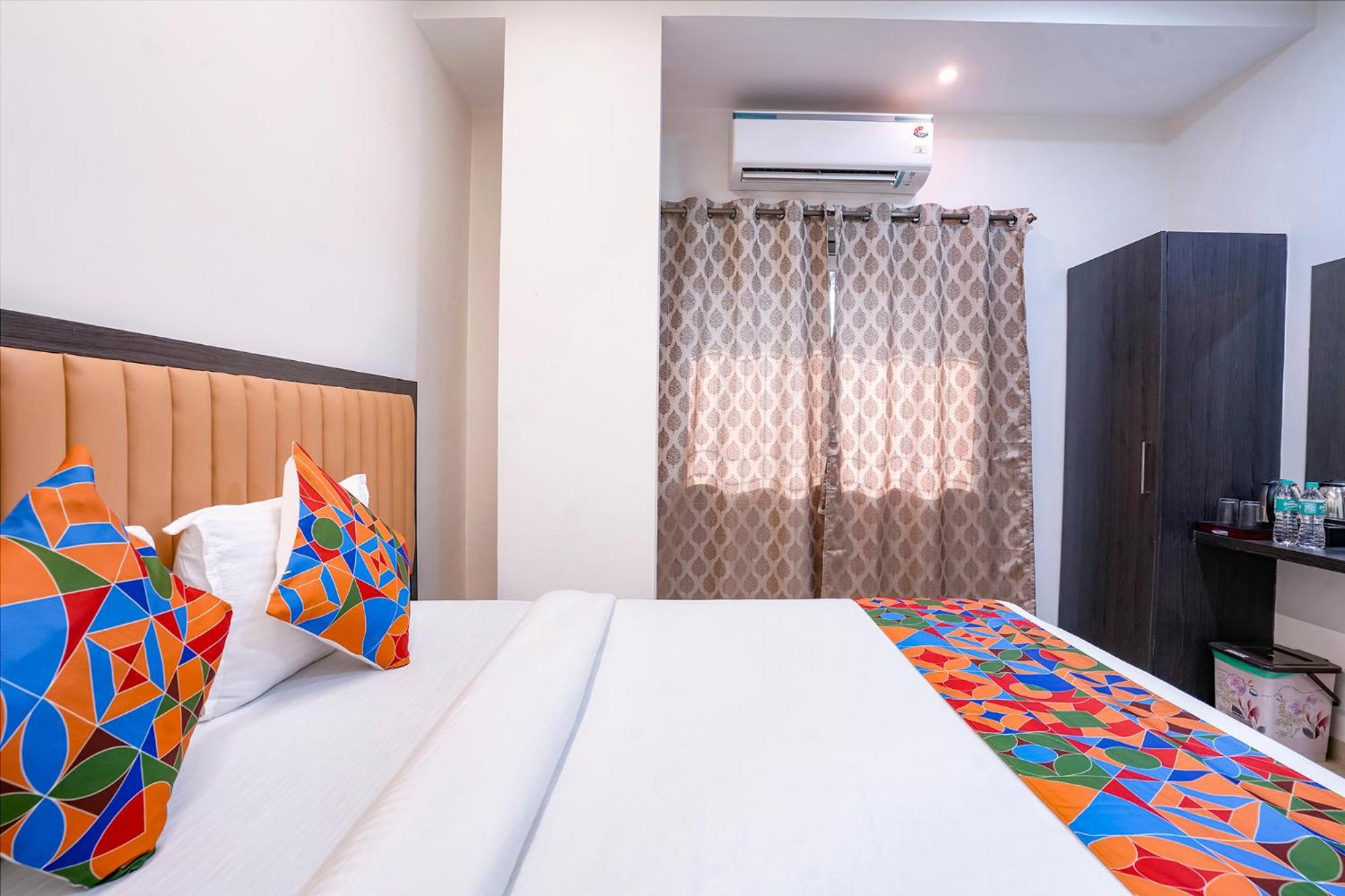 Fabhotel Sunshine Residency Diva Esterno foto